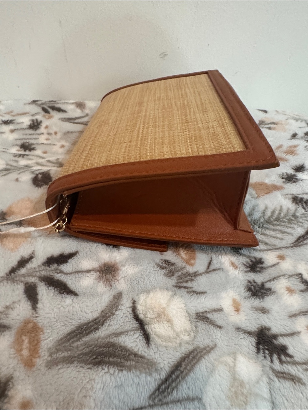 Tommy Bahama Straw Clutch with Brown Trim and Gold Buckle - Picture 7 of 10
